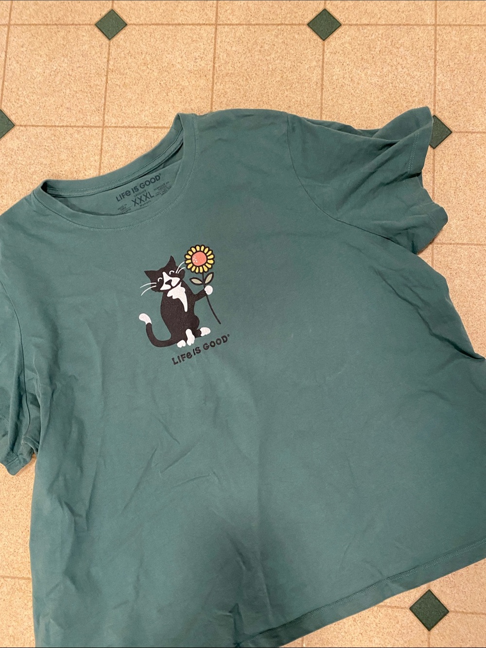 Life Is Good Green Graphic Tee with Black & White Cat & Yellow Sunflower